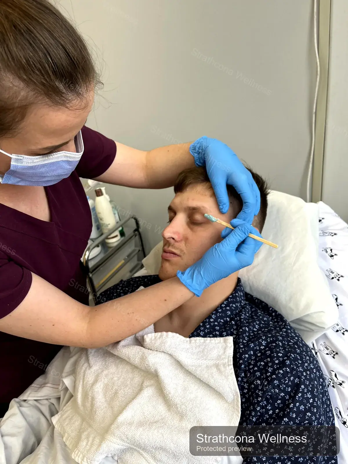 Close facial care and skin comfort focus
